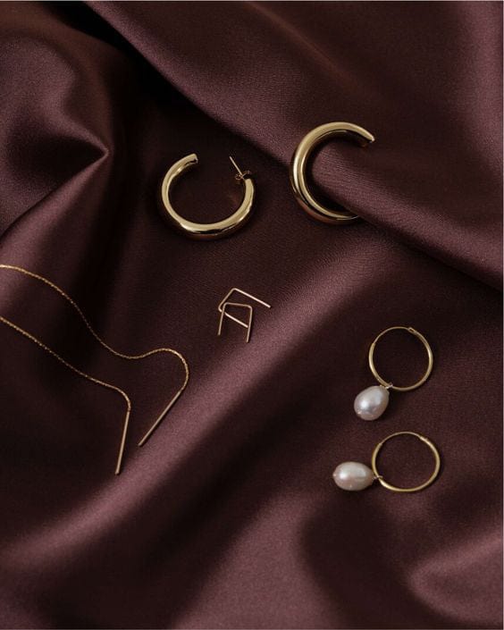 14K Gold Staple Earrings