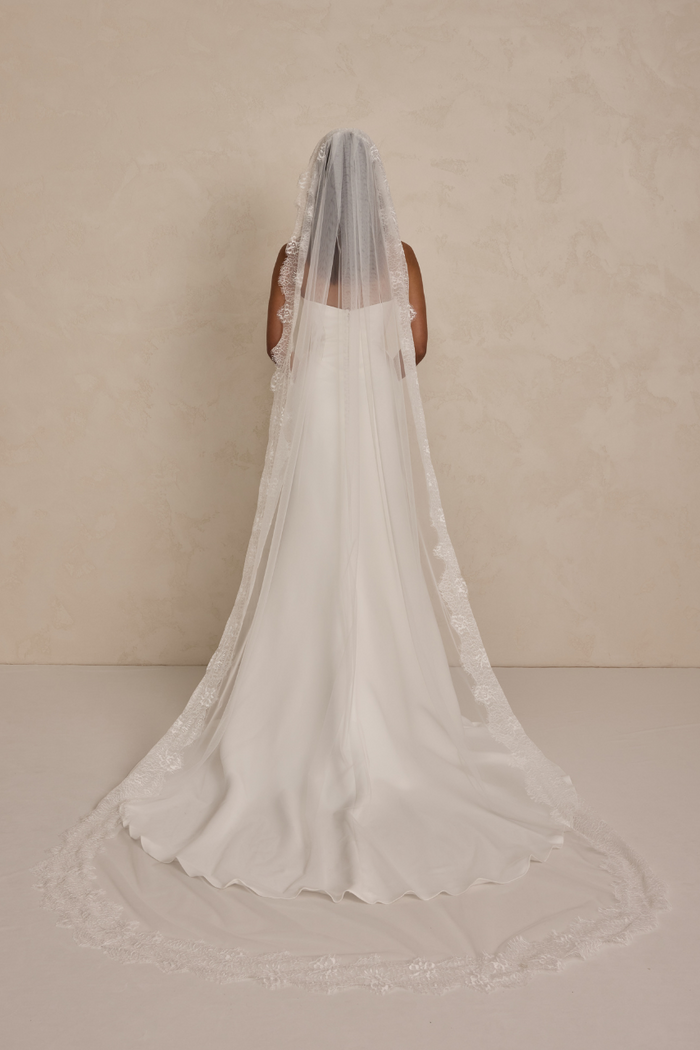 ALICE VEIL