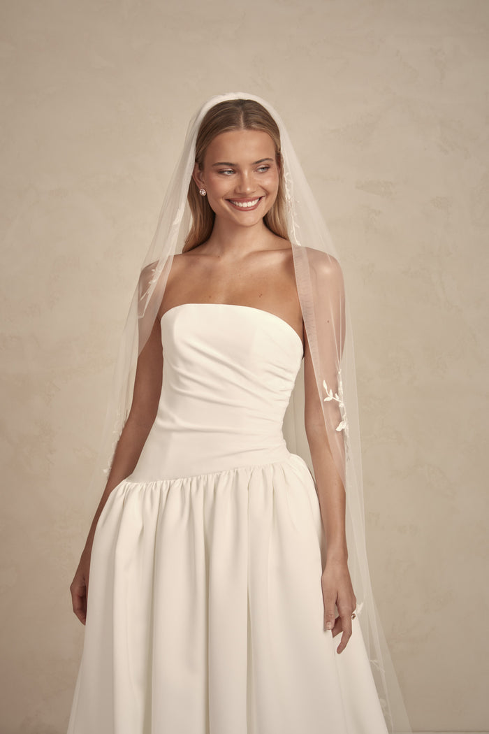 ARIA VEIL