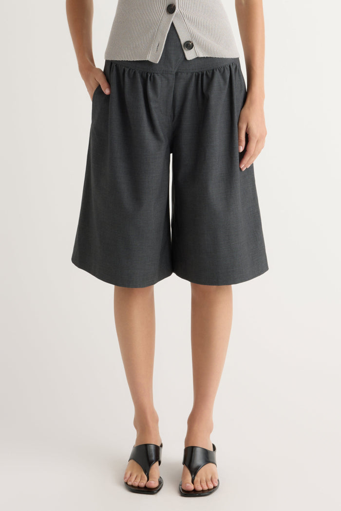 Renée | Arlen Suiting Bermuda Short in Size Extra Small