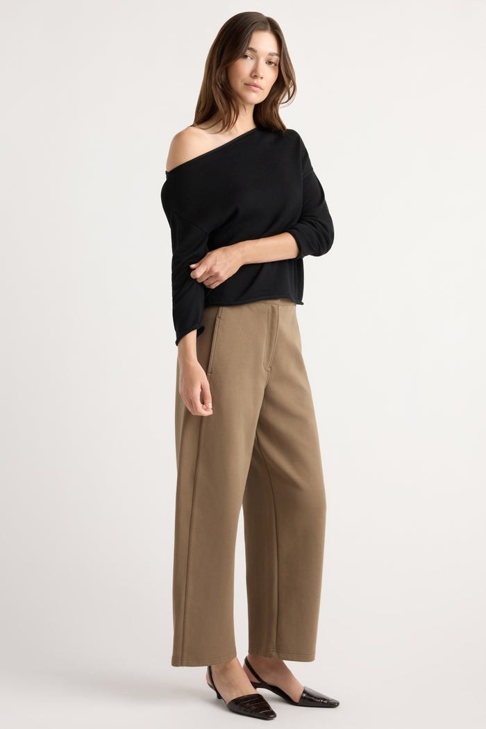 Renée | Chase Stretch-Waist Scuba Barrel-Leg Pant in Size Small