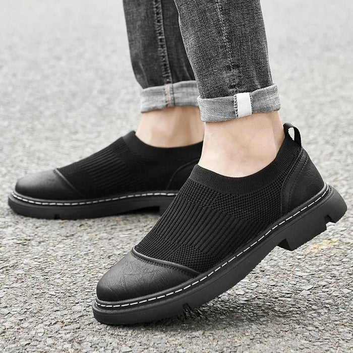 Black / 4