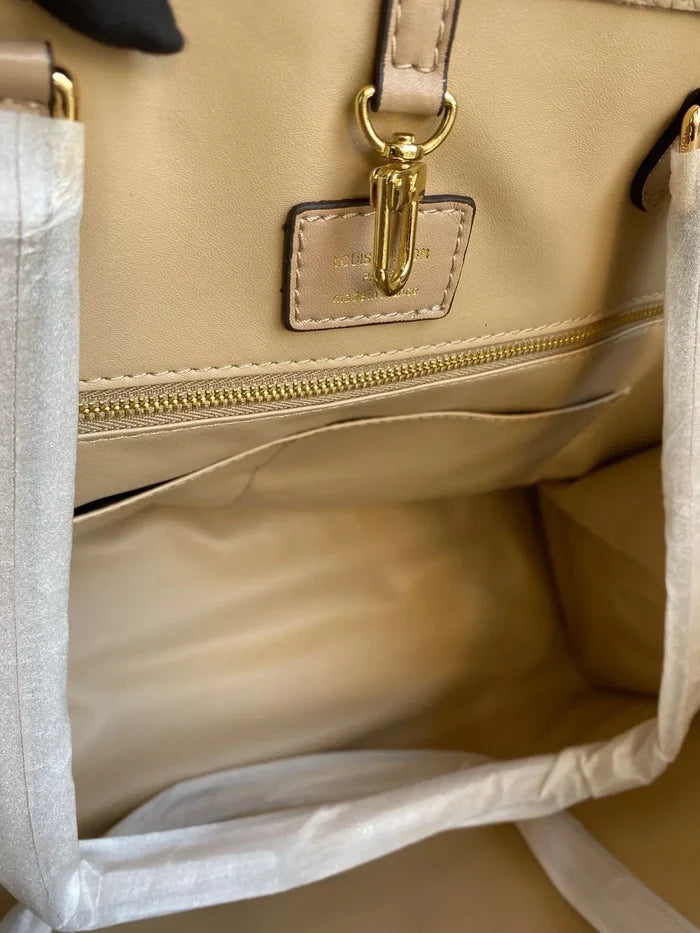 ESMEE - Top Quality Bags LUV 142