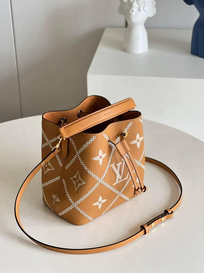 ESMEE - Top Quality Bags LUV 300