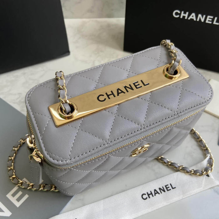 ESMEE Mini Vanity Case With Chain CHL - 727