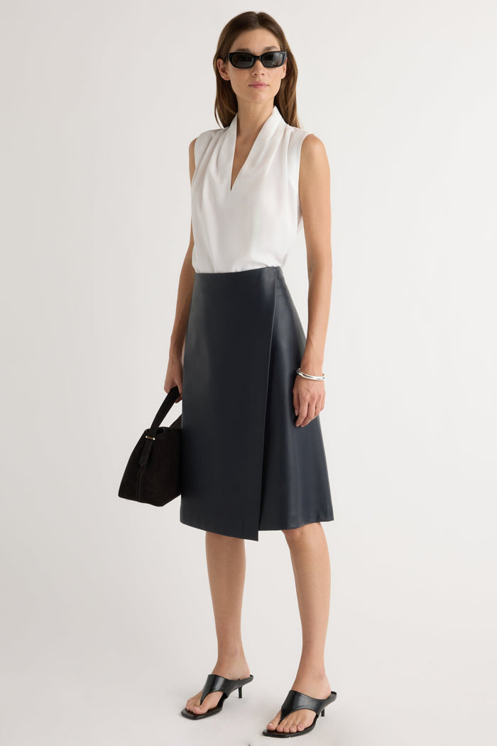 Renée | Jae V-Neck Sleeveless Blouse in Size Extra Small