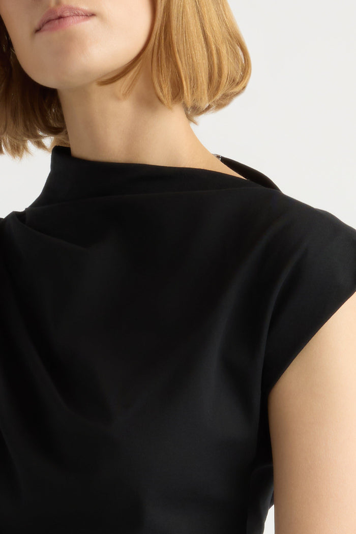 Mali | Kenny Asymmetric-Neck Tee in Size Extra Small