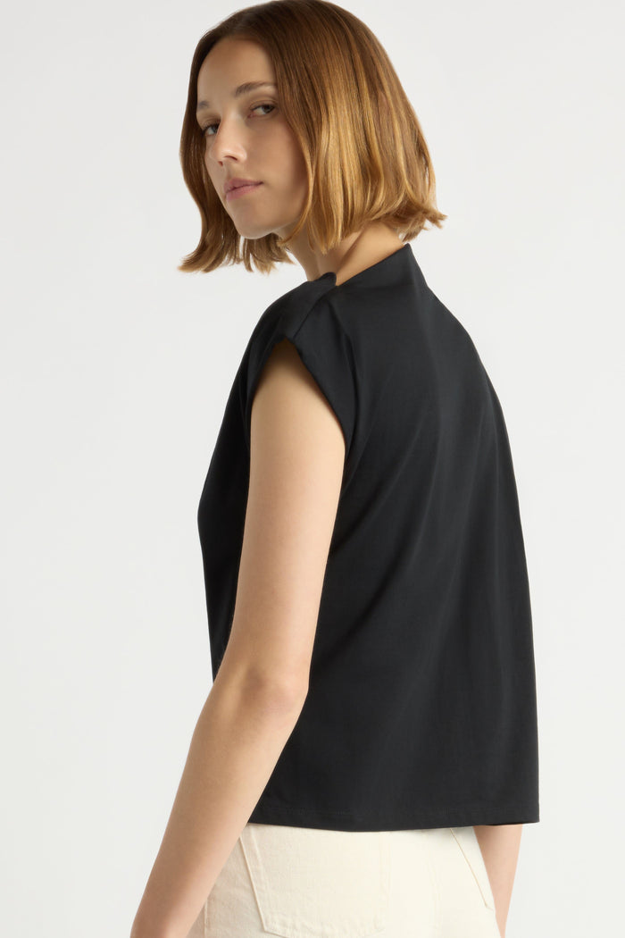 Mali | Kenny Asymmetric-Neck Tee in Size Extra Small