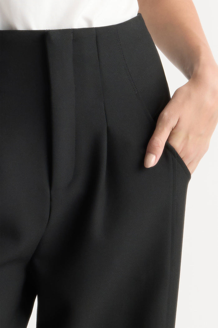 Karolina | Lynda Tailored Pant (No Cargo Pocket) in Size Extra Small