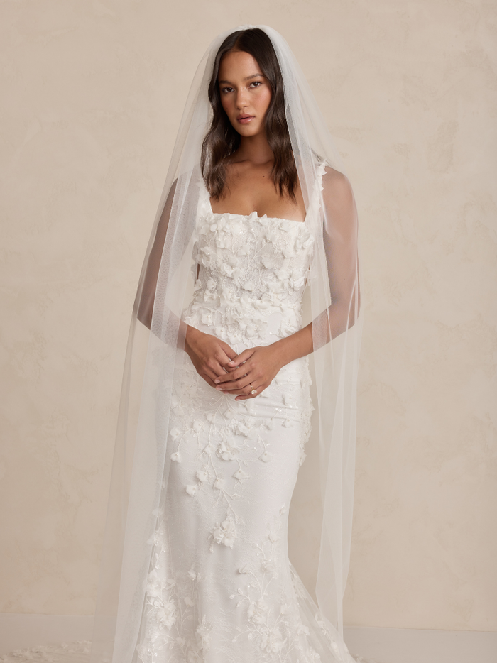 MIRANDA VEIL