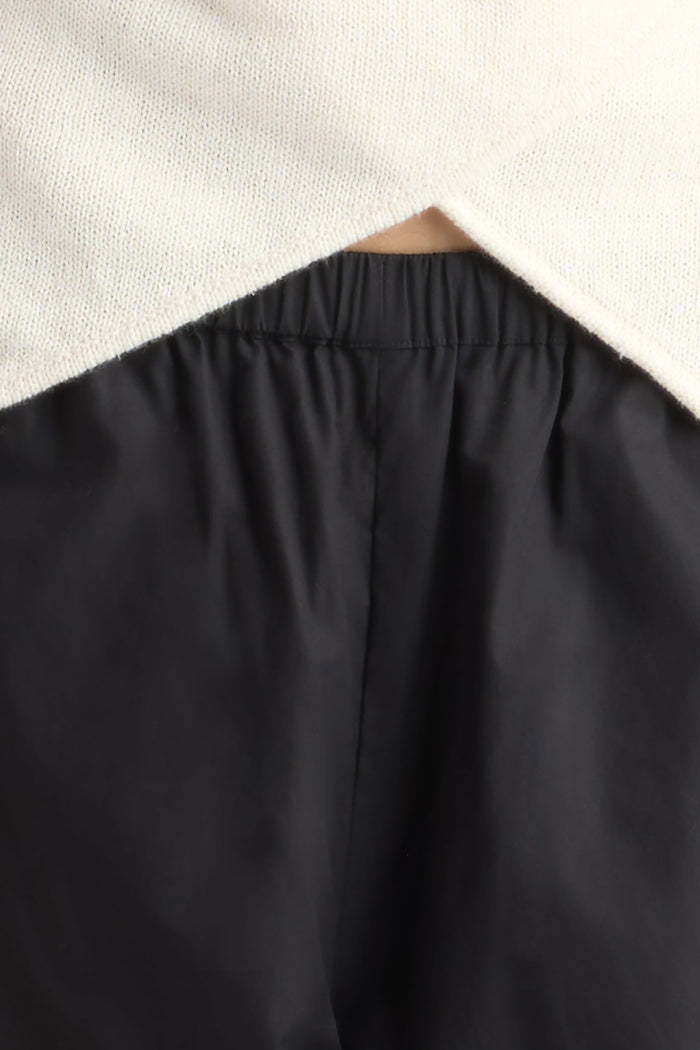 Arya | Paula Stretch-Waist Organic Cotton Pant in Size Small