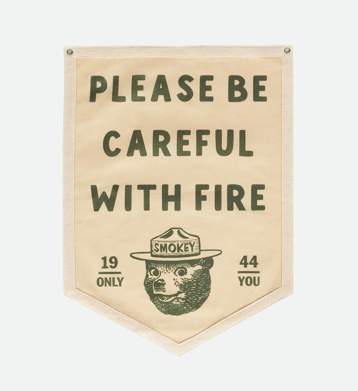 Smokey Camp Flag - The Great PNW