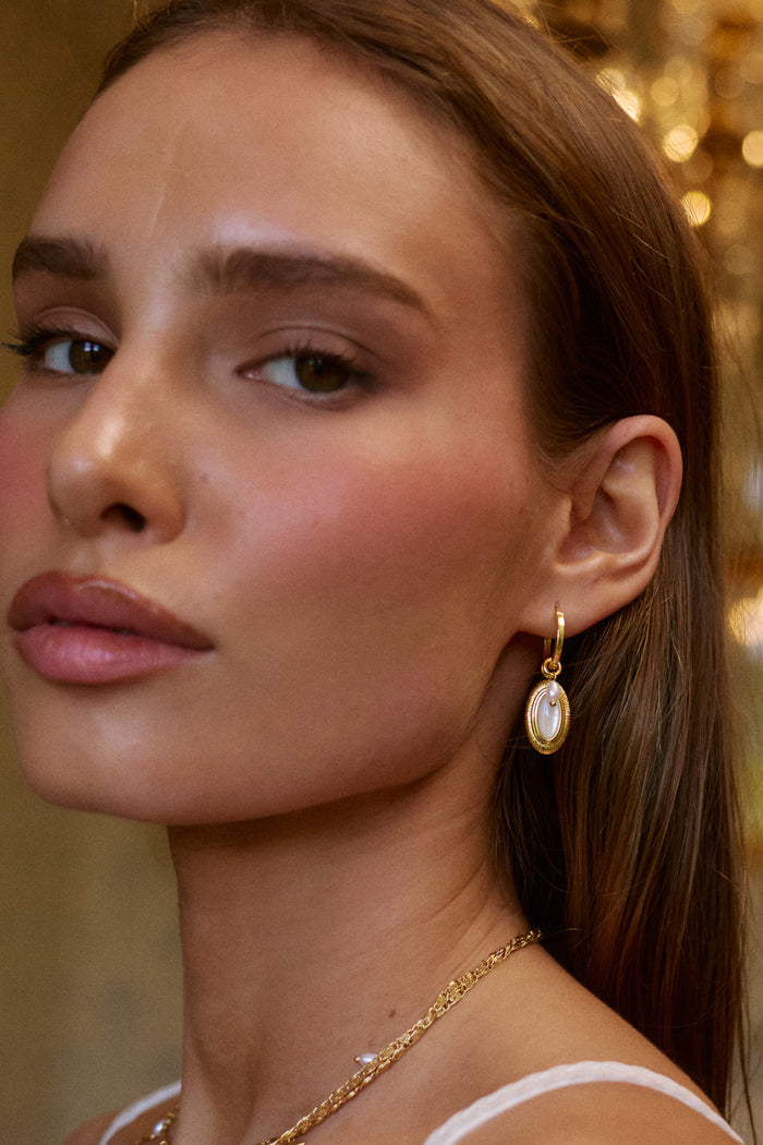 Sorella Earrings in Pearl