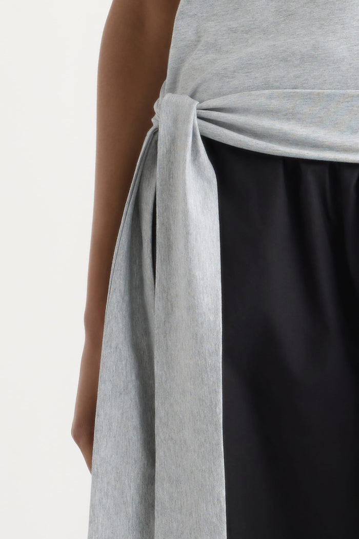 Isilda | Sylvia Tie-Hem Slit-Neck Tank in Size Extra Small