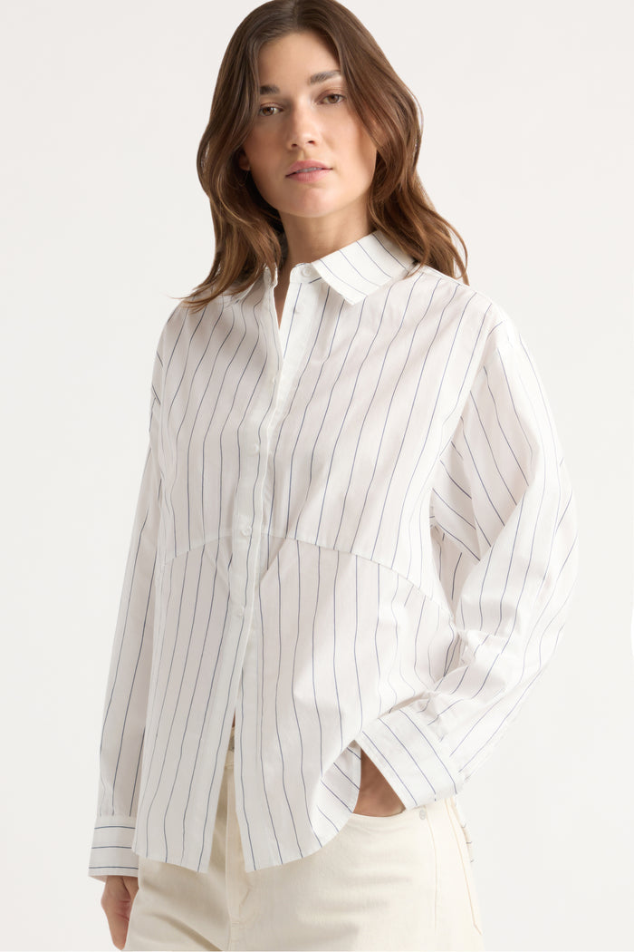 Renée | Tarinah Front-Split Striped Shirt in Size Extra Small