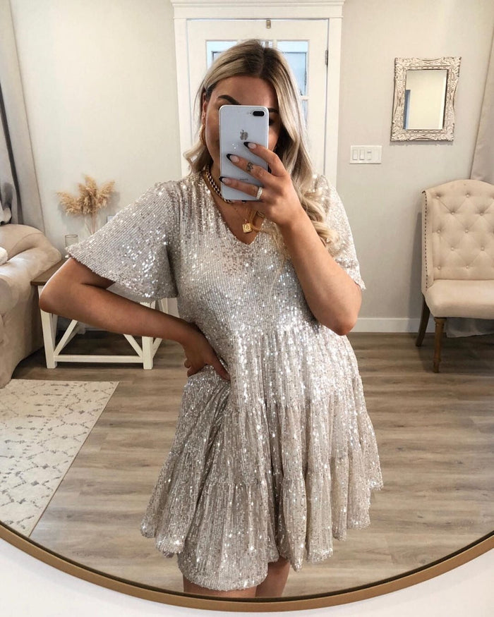 V Neck Short Sleeves Sequin Mini Dress