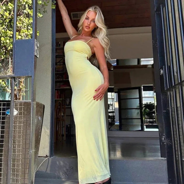 Women's Maxi Dress — Bodycon Fit Backless Sleeveless Design