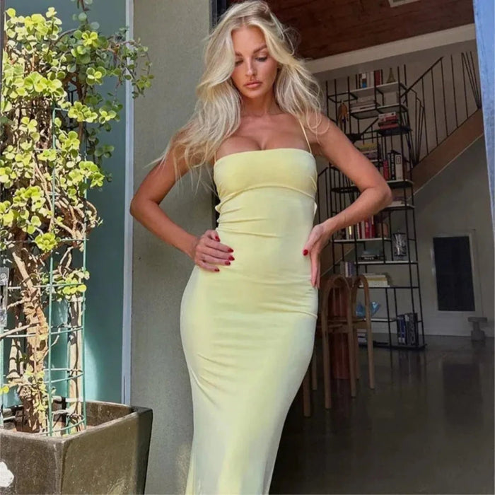 Women's Maxi Dress — Bodycon Fit Backless Sleeveless Design