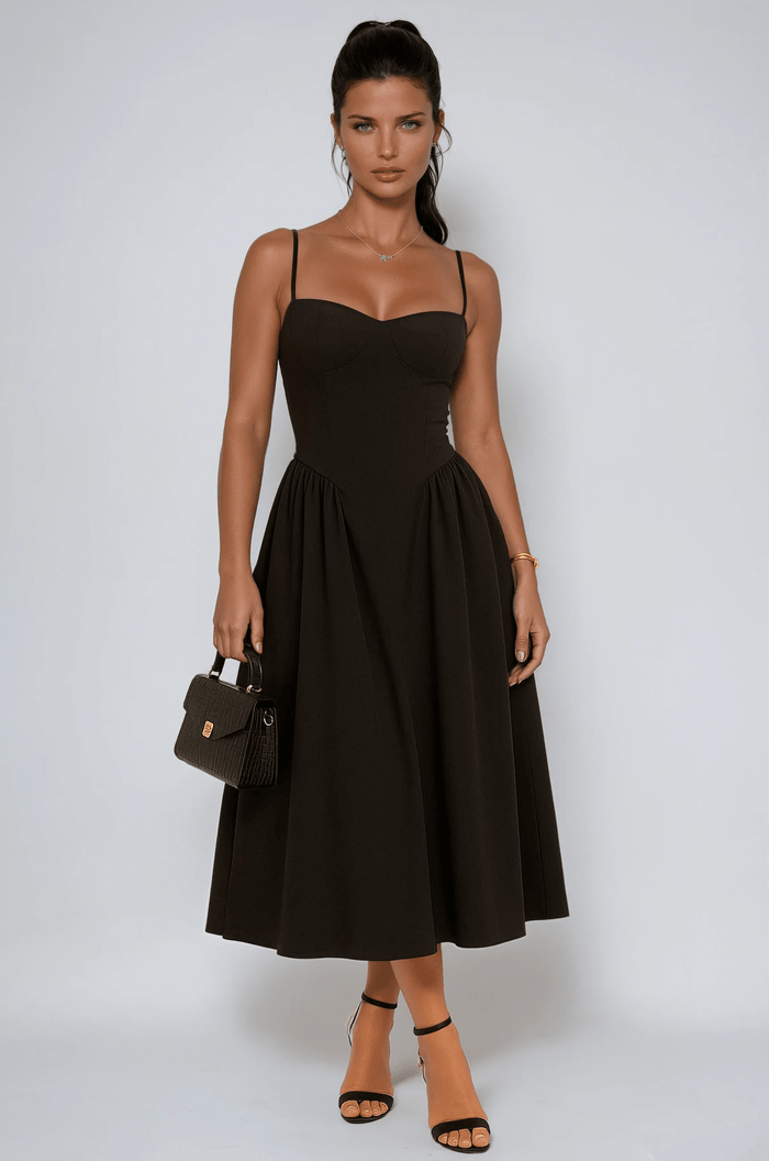 Women's Maxi Dress — Pleated Skater Sweetheart Neckline Design